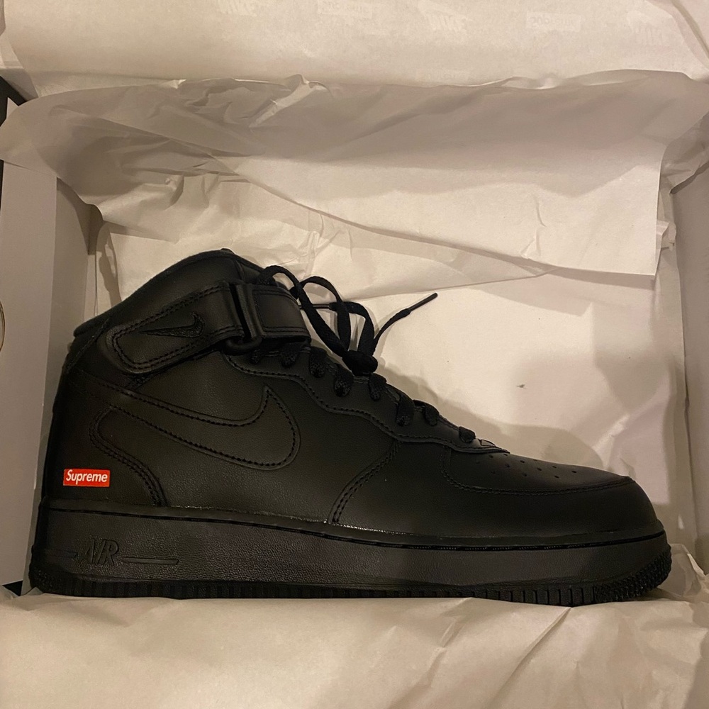 ***SOLD!*** Supreme®/Nike® Air Force 1 Mid ‘Black’ - Picture 11 of 12